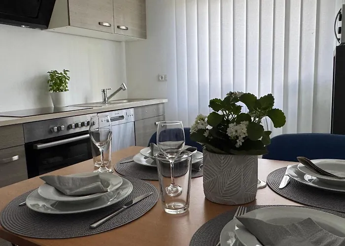 Appartement Charming In Historischer Polizeiwache Wuppertal